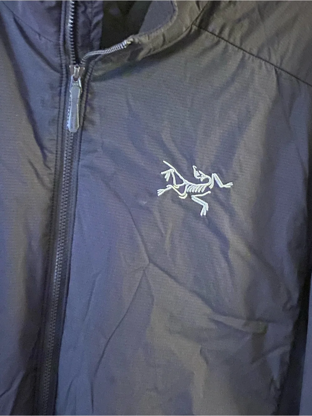 Arc'teryx Atom LT Men's Jacket Size MED Black Lightweight Insulated Full Zip